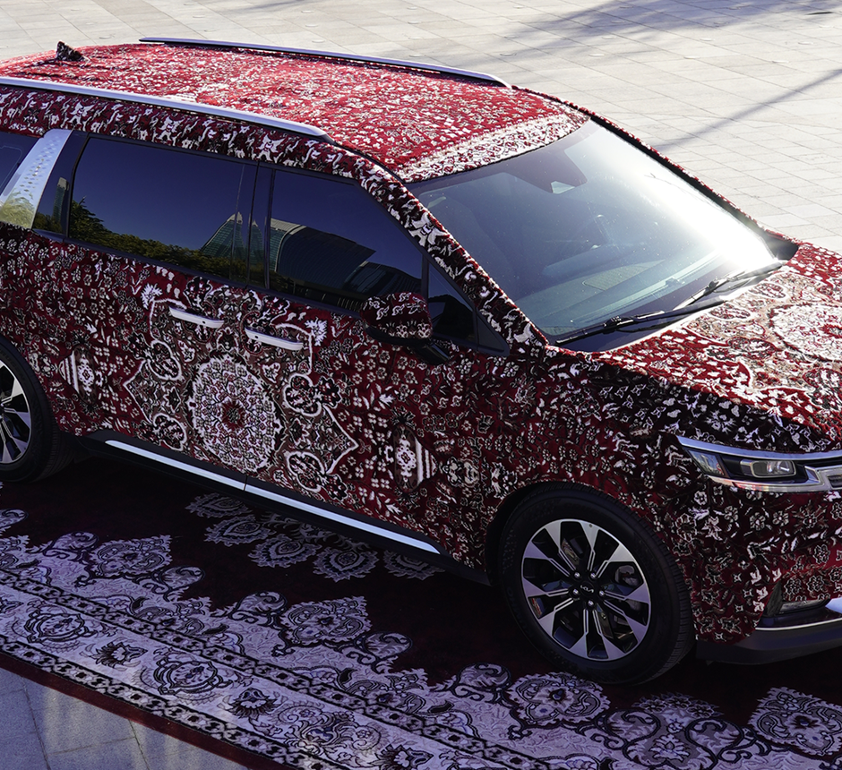 YEC noodatiy san'at asarini namoyish etdi